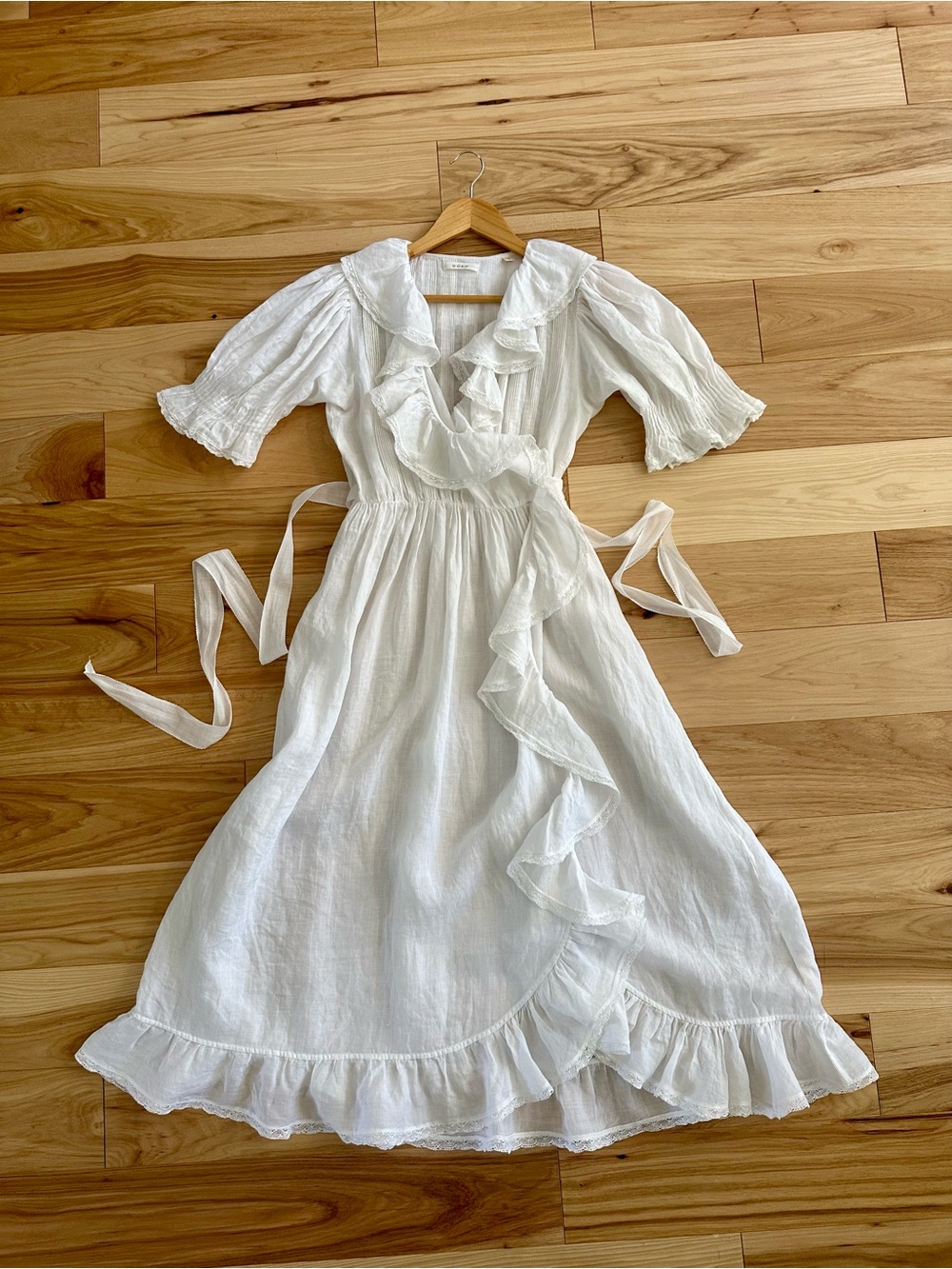 Doen Dress - White Ruffled Wrap Sun Dress - Small - Picture 4 of 8